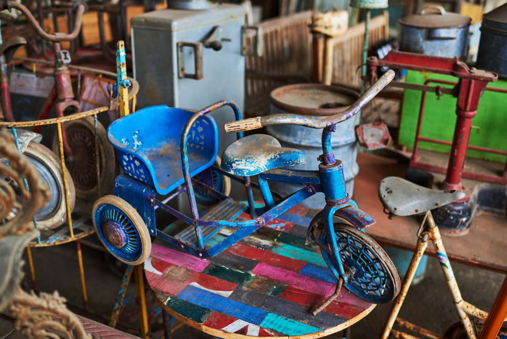 Content_That’s_More_Than_a_Collection_of_Things_Robert_Rose_contentadvisory.net_antiques_kids_toys